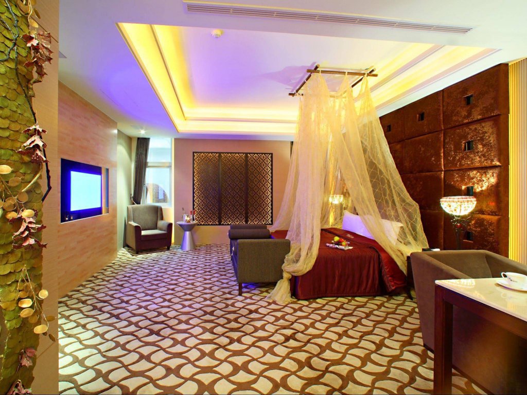 Фото Young Motel