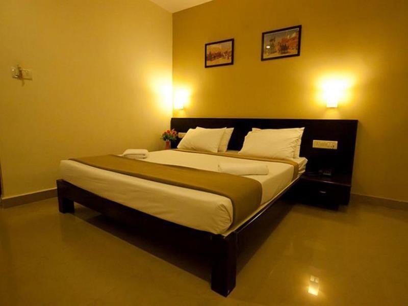 Фото Hotel Rajmahal Inn