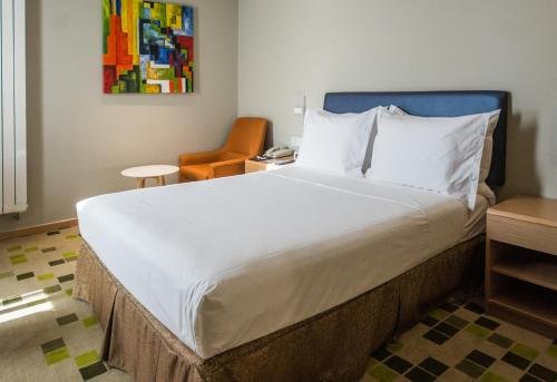 Фото Holiday Inn Express Zhangjiakou Park View