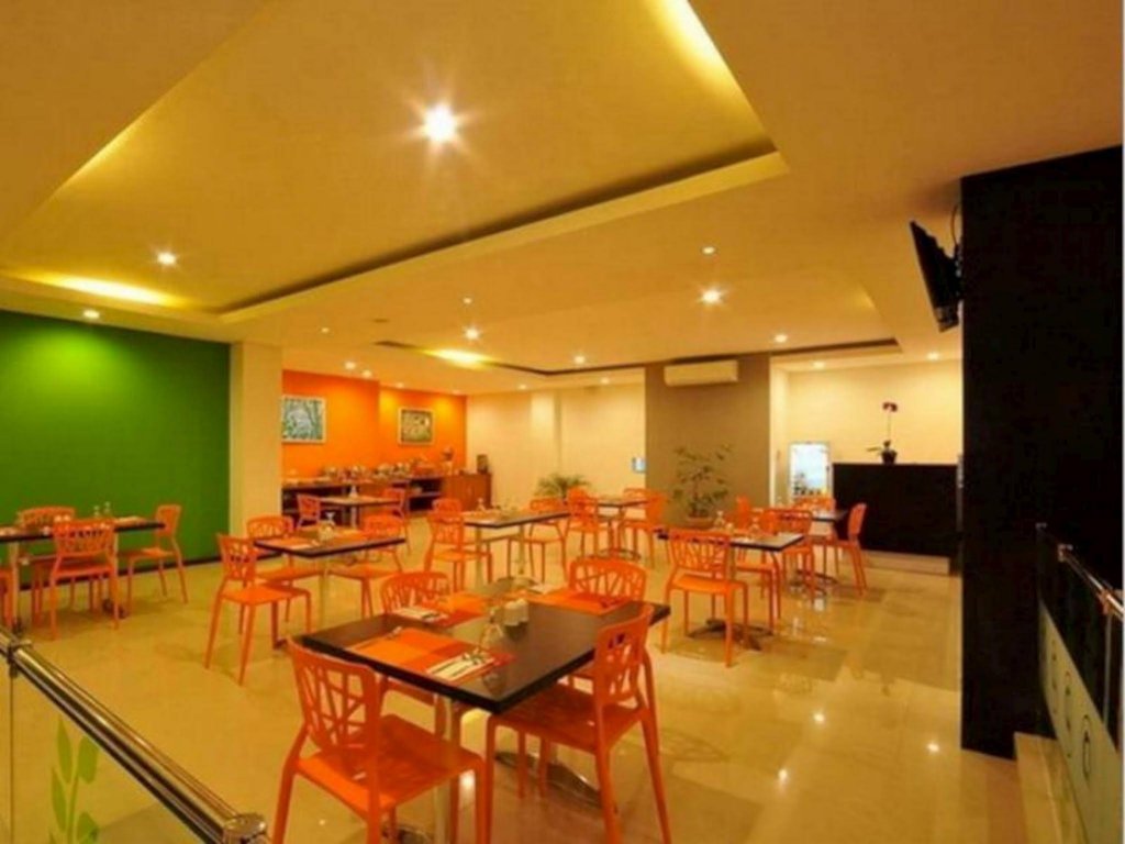 Фото Pratama Hotel and Convention