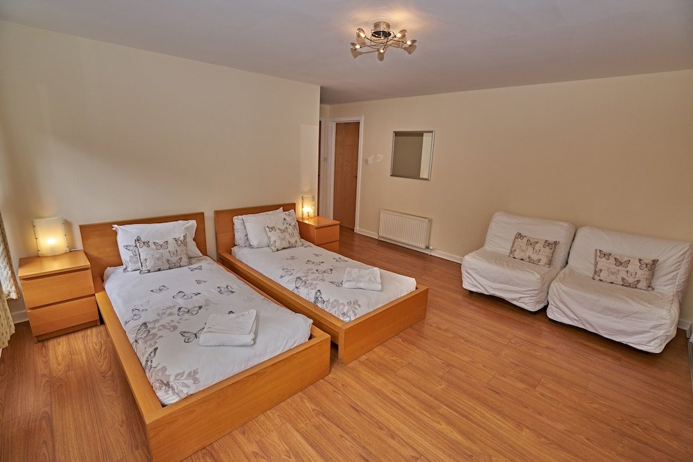 Фото Edinburgh Pearl Apartments - Dalry Gait