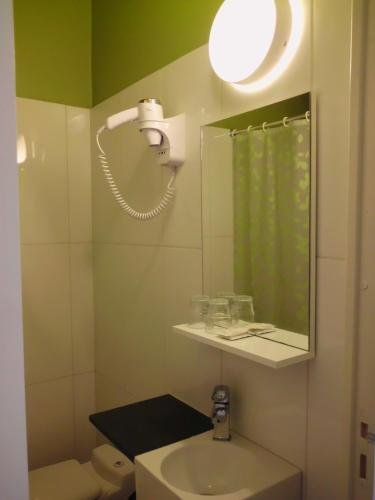 Фото Hotel du Dauphiné