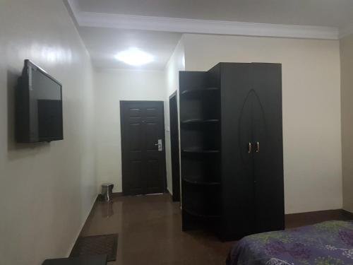 Фото Dionzec Hotel & Suites