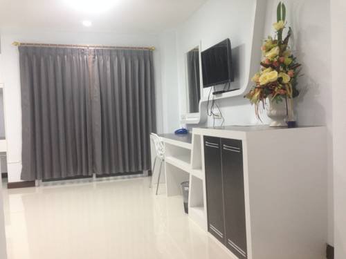 Фото Praiyanan Place Hotel