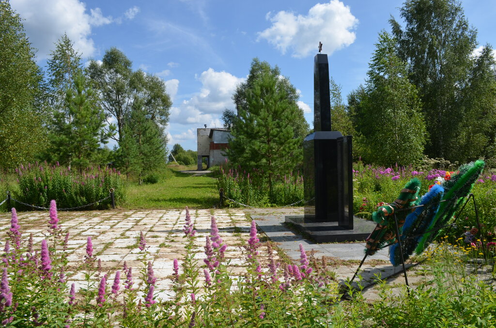 Monument, memorial Воинам, павшим в годы Великой Отечественной войны, Yaroslavl Oblast, photo