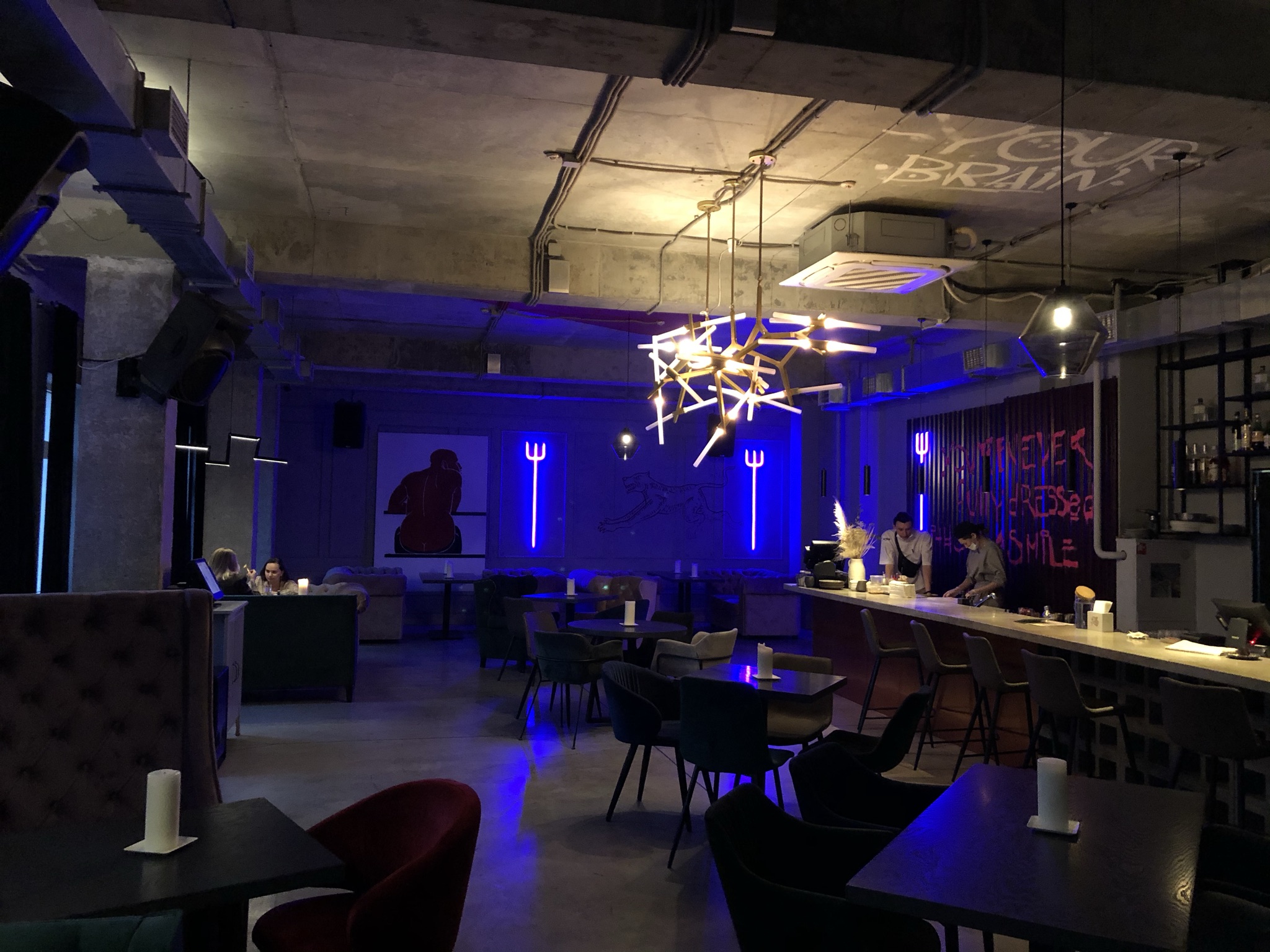 Pl bar ул хохрякова 24 екатеринбург фото Больше не работает: Бесы, бар, паб, Свердловская область, Екатеринбург, улица Хо