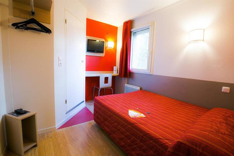 Фото The Originals City, Angers Sud – Le Village 49