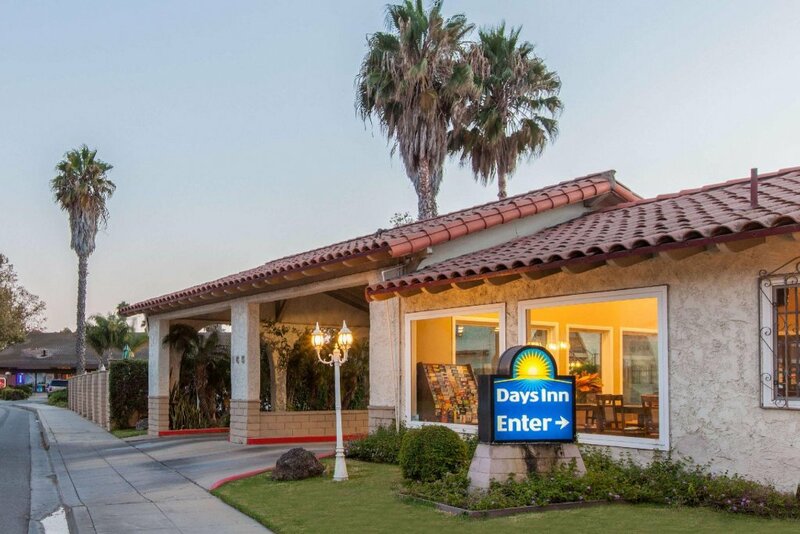 Гостиница Days Inn by Wyndham Camarillo - Ventura