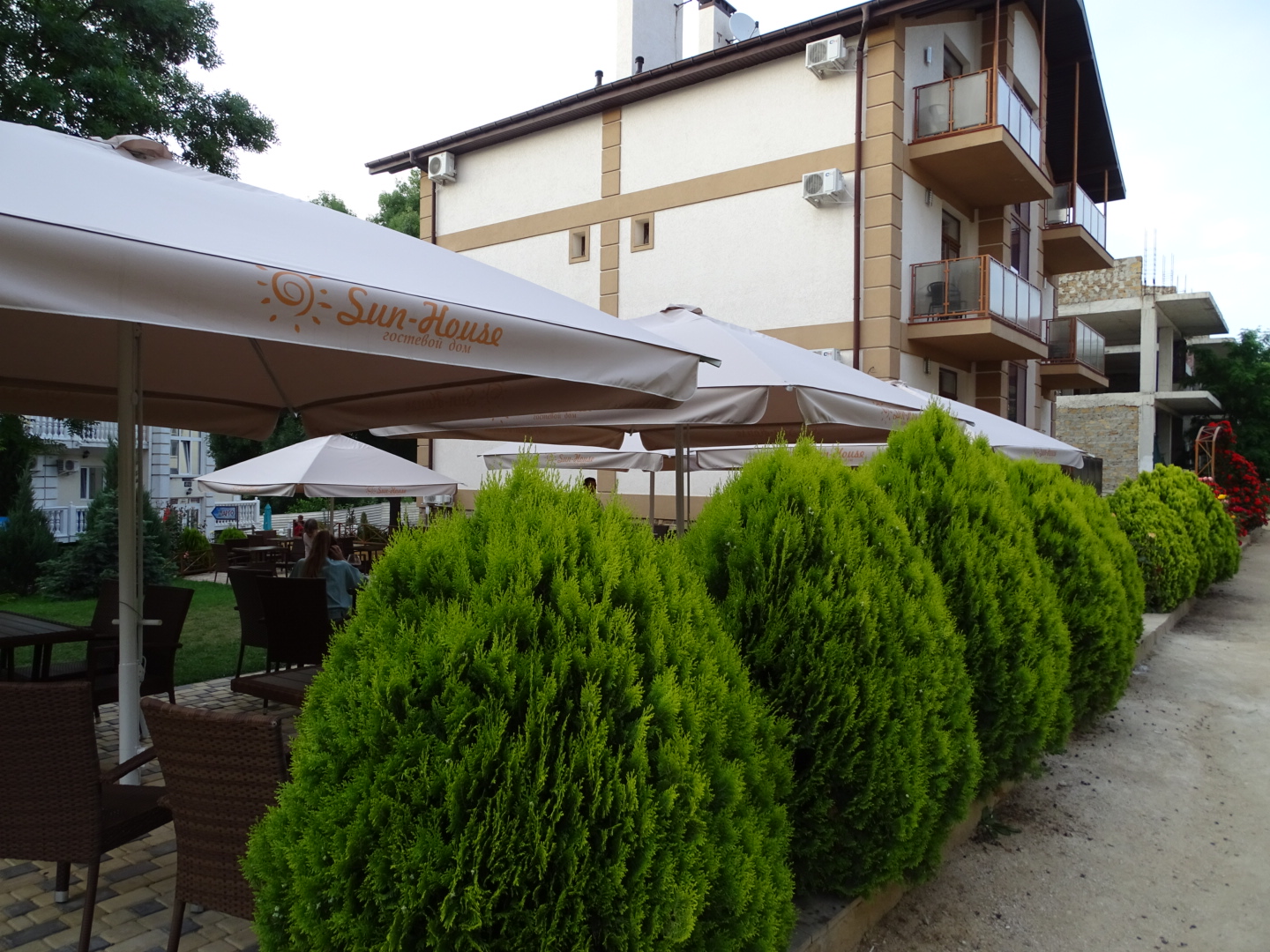 Фото отеля 1