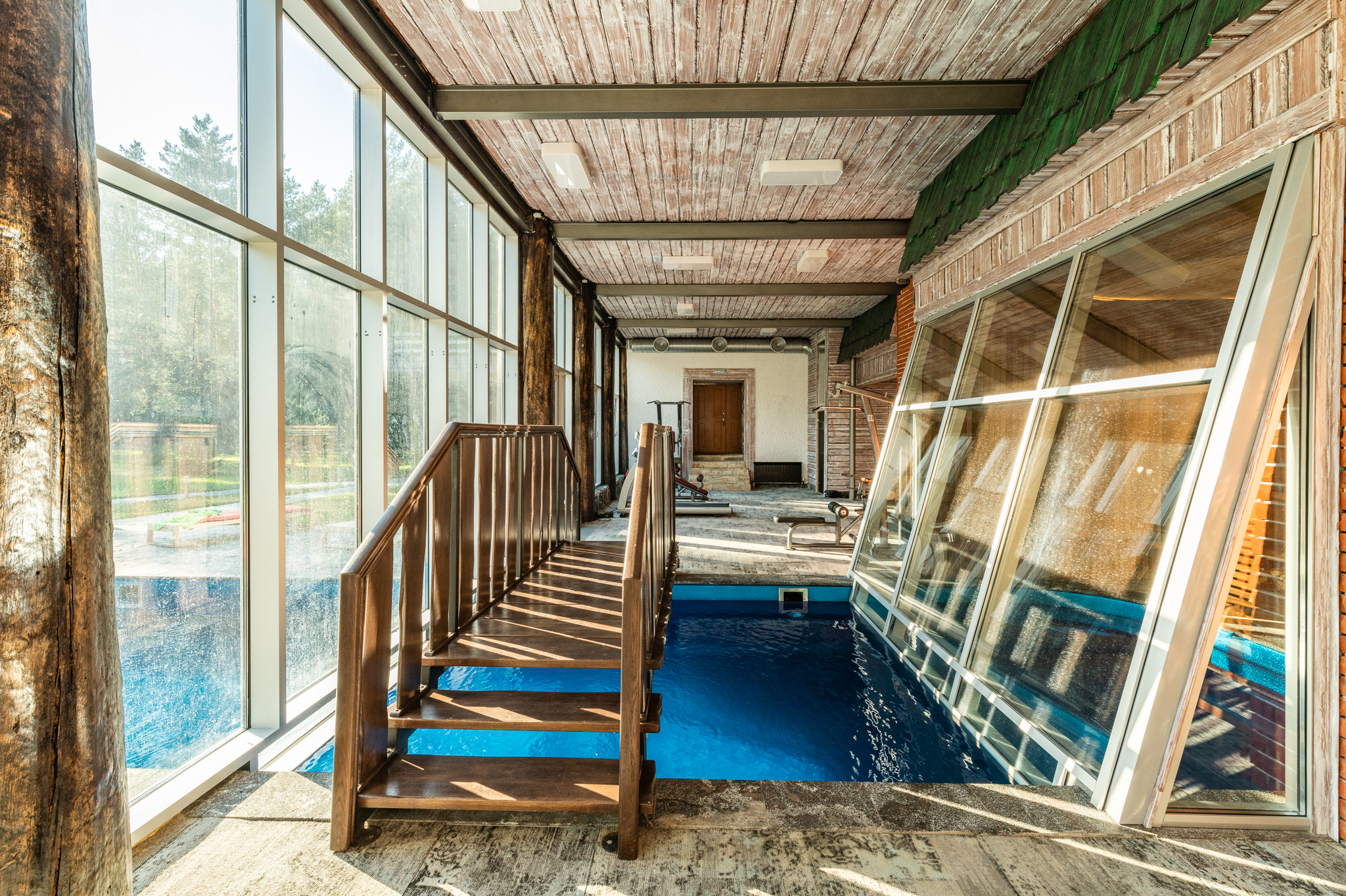 Фото Бусел клуб