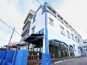 отель James Blue Guesthouse