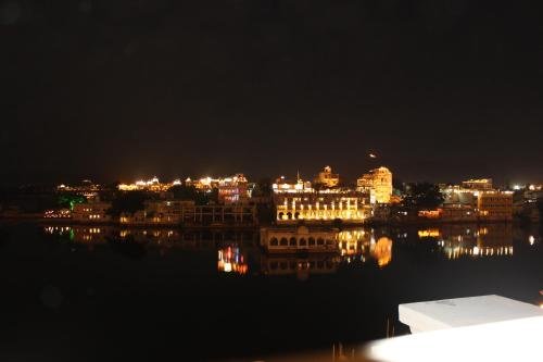 Фото Hotel Raj Niwas