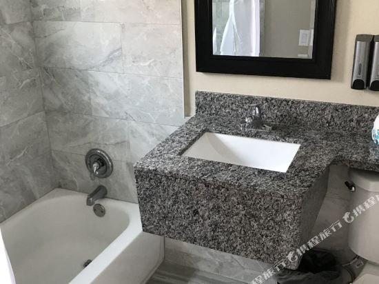 Фото Anthony's on the Beach