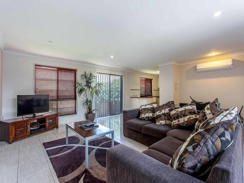 Гостиница Annand Mews Serviced Apartments в Тувумбе