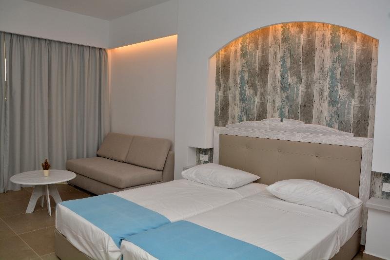 Фото Aeolos Beach Hotel