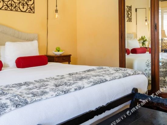 Фото Maison Fleurie, A Four Sisters Inn