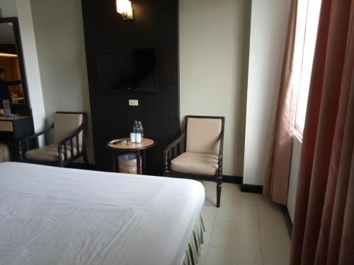 Фото New Cathay Hotel Betong