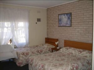 Colonial Lodge Motel Geelong (Canberra, Geelong Street), hotel