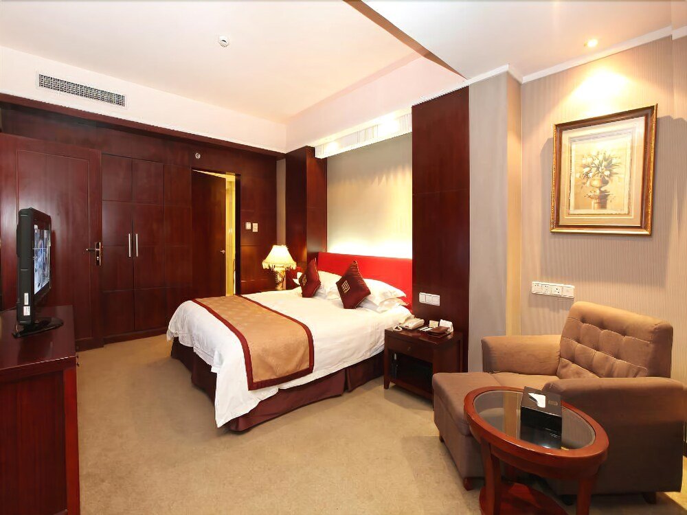 Фото New Century Hotel Pujiang