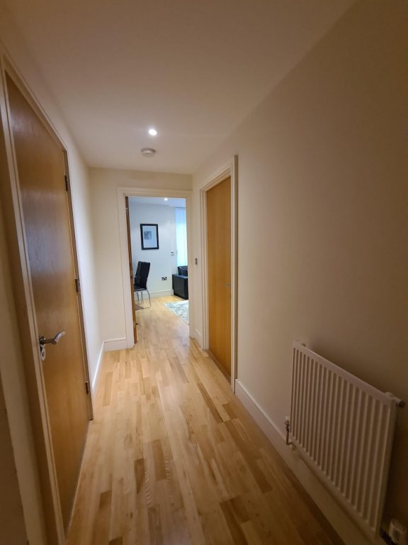 Фото Cosy Studio Apartment in Canary Wharf