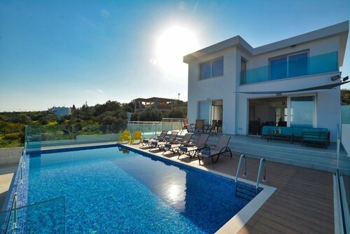 Гостиница Villa Clea Stunning 4bdr Protaras Villa Seaviews в Протарасе