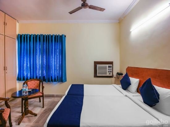 Фото Oyo 20025 SilverKey Banjara Hills