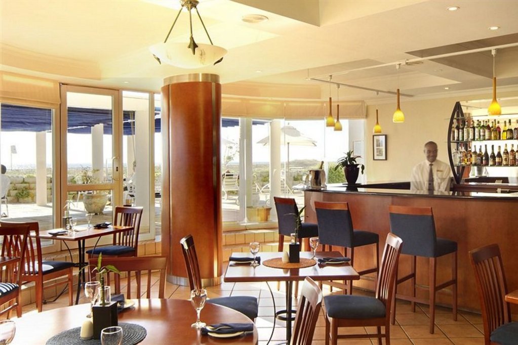 Фото Cape Town Beachfront Apartments At Leisure Bay