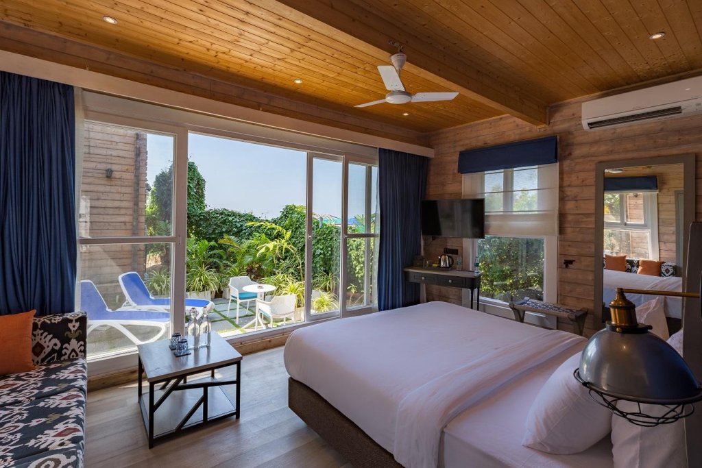 Фото Living Room Beach Resort