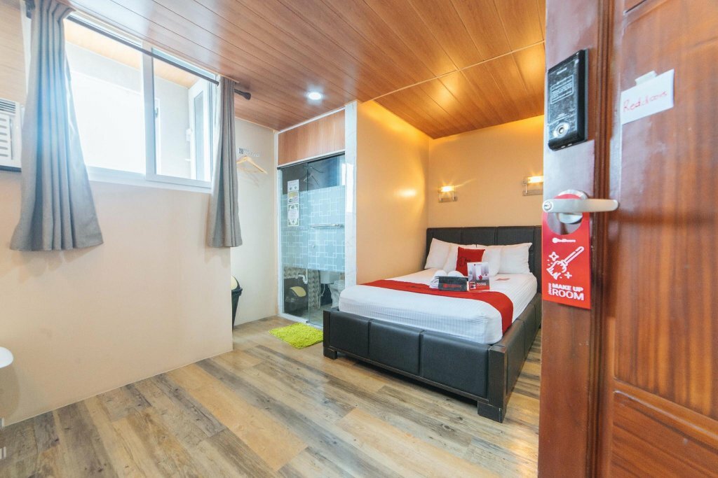 Hotel RedDoorz @ Lawaan Roxas City, Province of Capiz, photo