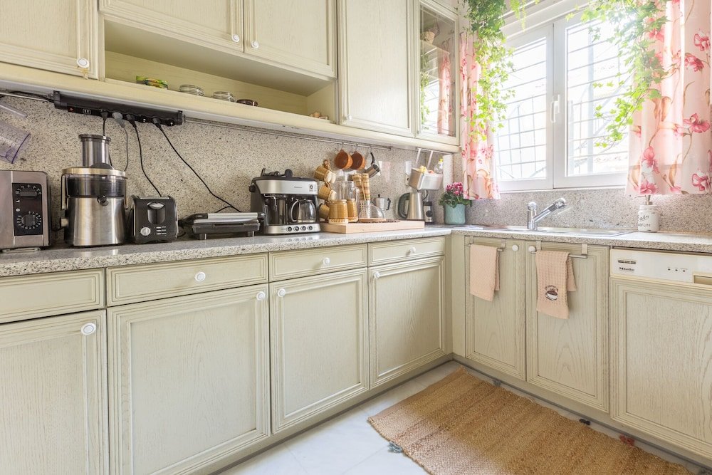 Фото Sunny Luxurious 2Br 2Ba Apt In Athens