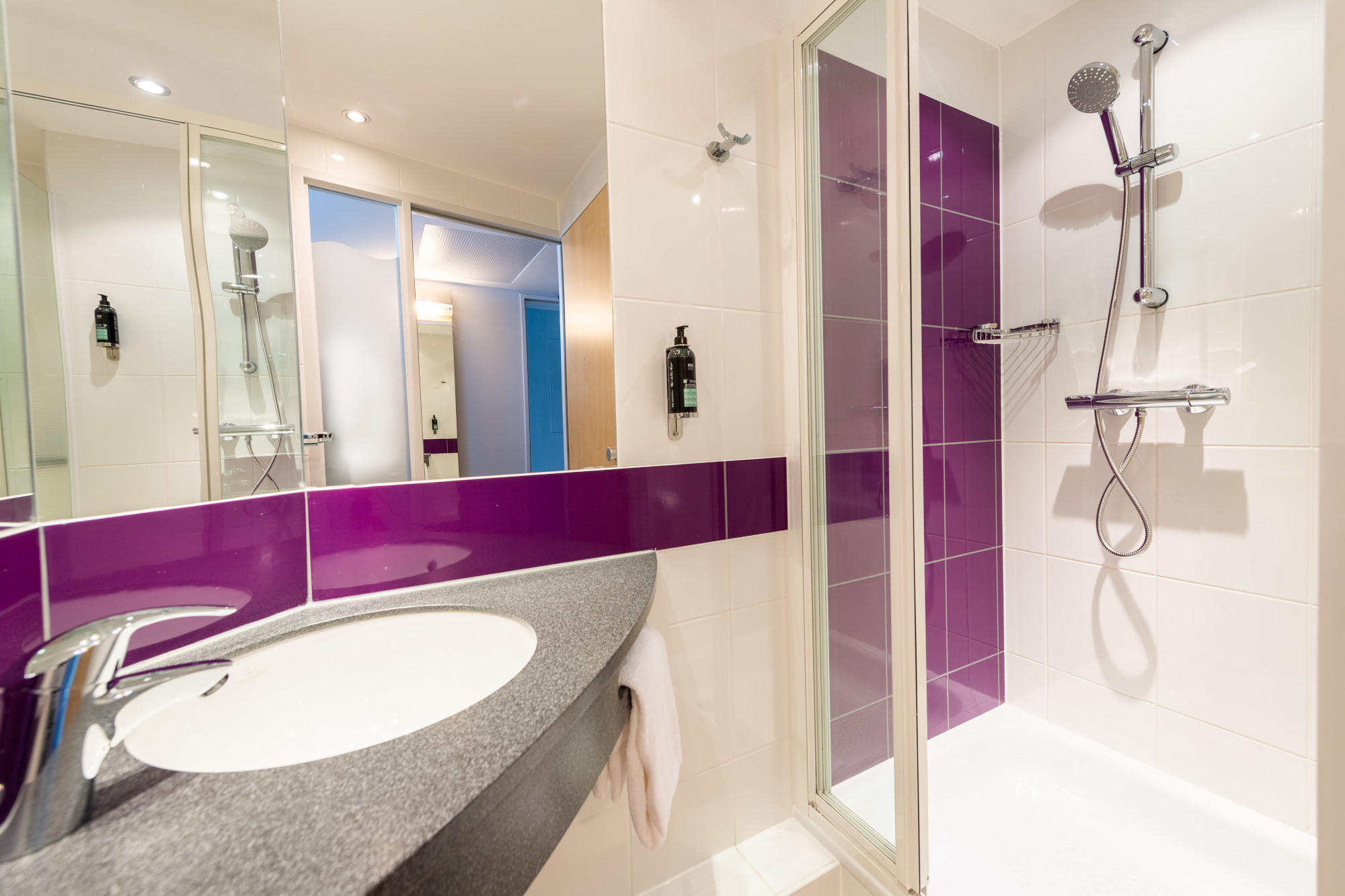 Фото Premier Inn Stuttgart Airport