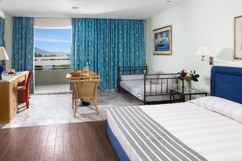 Фото Dionysos Hotel