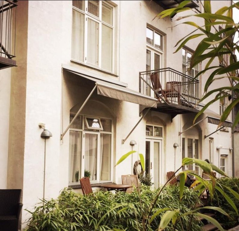 Фото отеля 1