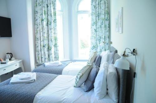 Фото The Milford Arms