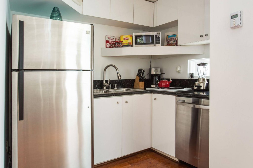 Фото Beverly Hills Modern Guesthouse