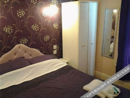 Фото The Trafalgar