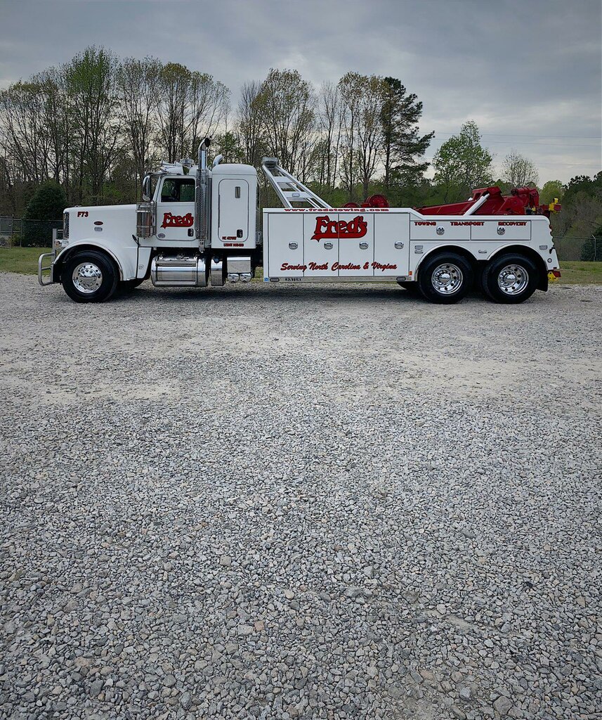 Auto technical assistance, car evacuation Fred's Towing & Transport, Commonwealth of Virginia, photo