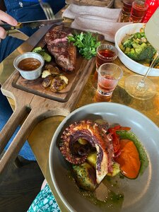 Gorynych (Rozhdestvenskiy Boulevard, 1), restaurant