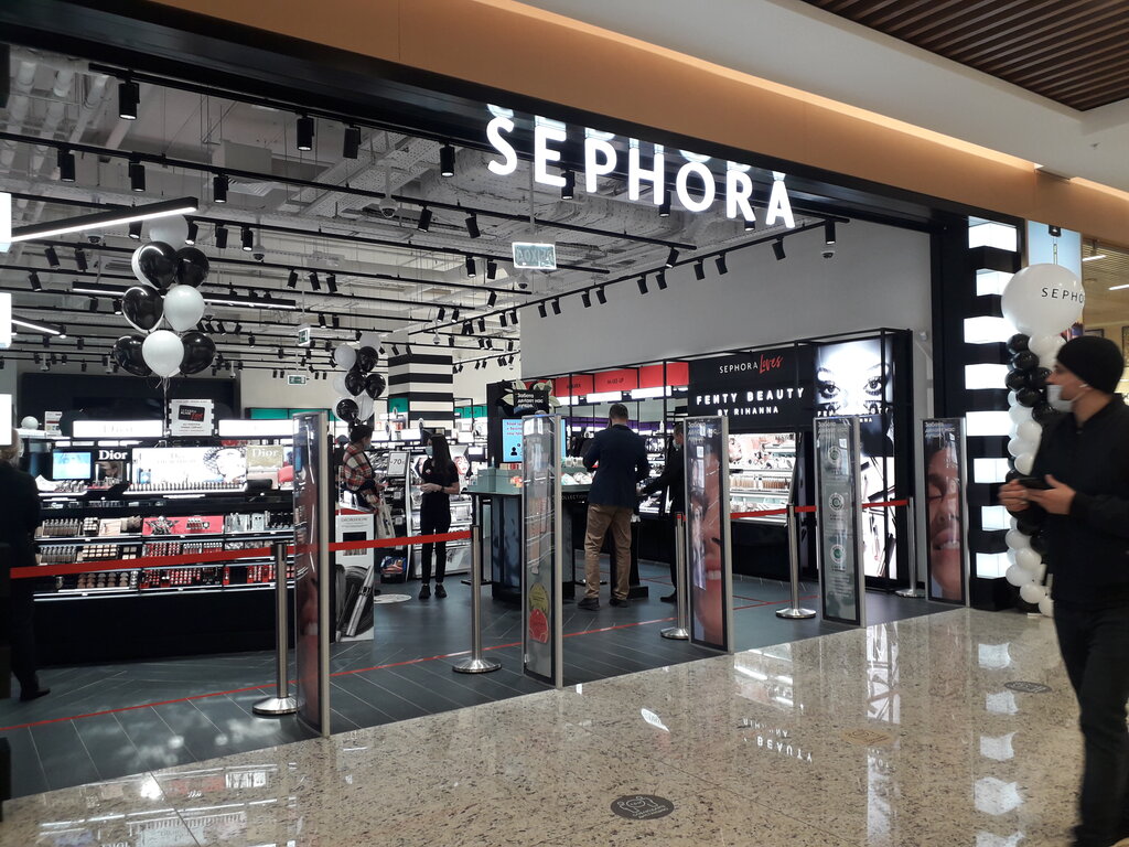 Perfume and cosmetics shop Sephora, Moscow, photo