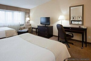 Гостиница Holiday Inn Toronto Airport East, an Ihg Hotel