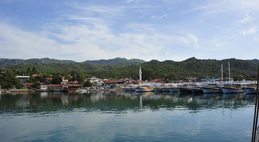 Фото отеля 2