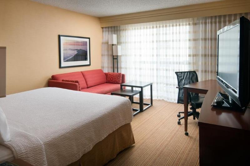 Фото Courtyard by Marriott Milpitas Silicon Valley