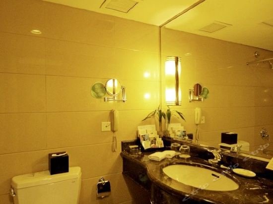 Фото Jiangsu Hotel