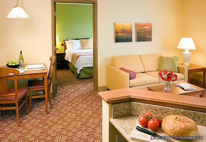 Фото Sonesta Simply Suites Seattle Renton