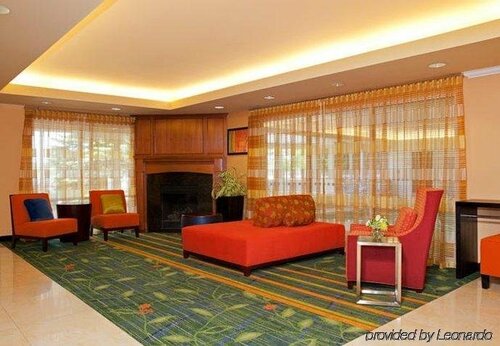 Гостиница Fairfield Inn & Suites by Marriott Chicago Naperville в Нейпервилле