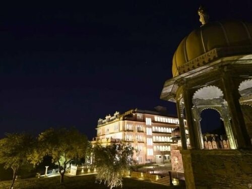 Внешний вид отеля Fateh Niwas в Удайпуре, фото 2