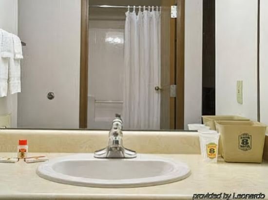 Фото Super 8 by Wyndham Carthage