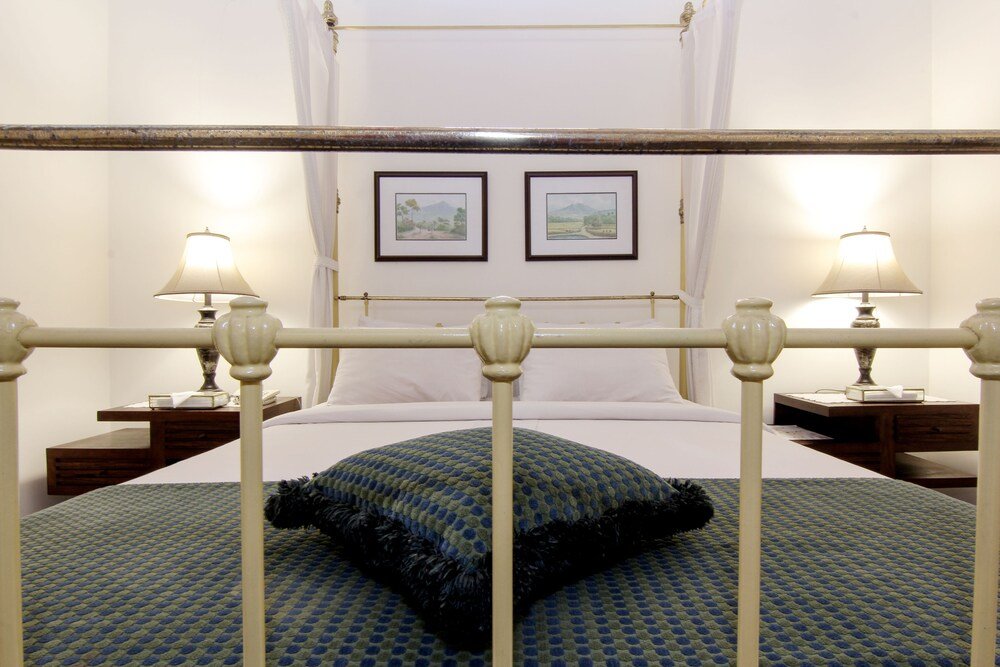 Фото Roemahkoe Heritage Hotel