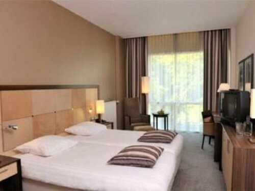 Внешний вид отеля Fletcher Hotel-Restaurant Amersfoort в Амерсфорте, фото 4