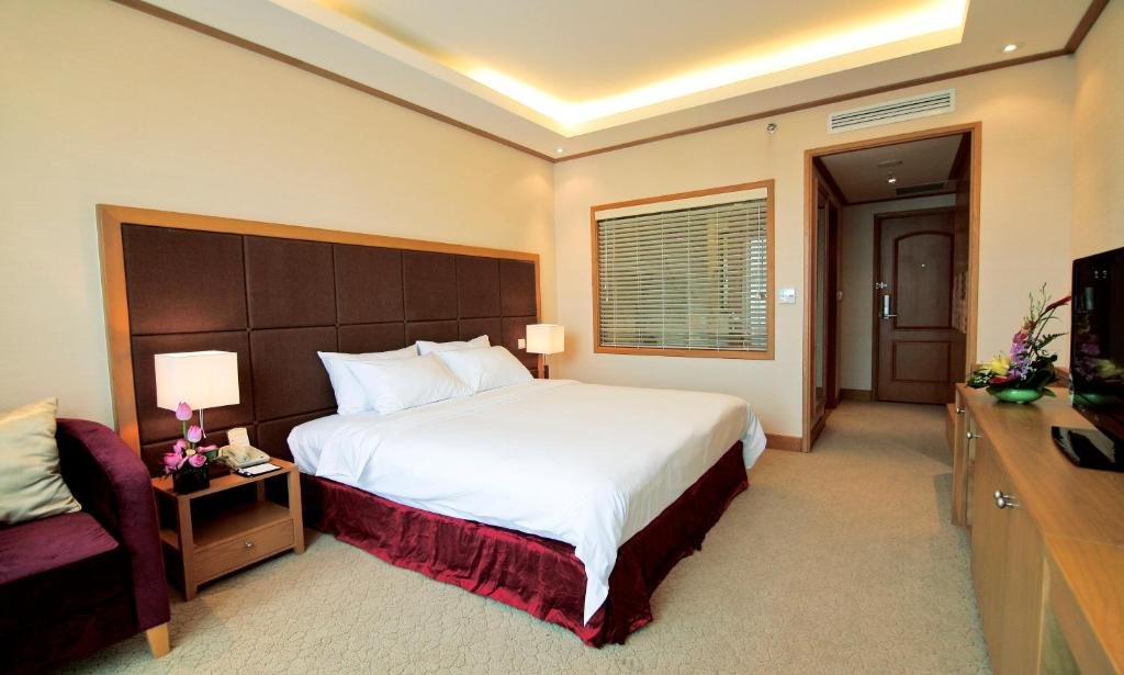 Фото Hilton Garden Inn Hanoi